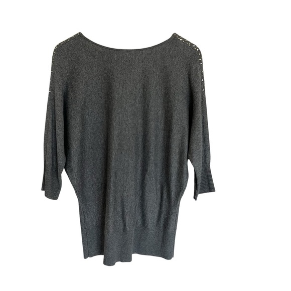 Elle V-neck Sequin Sweater. Size S - Picture 3 of 3